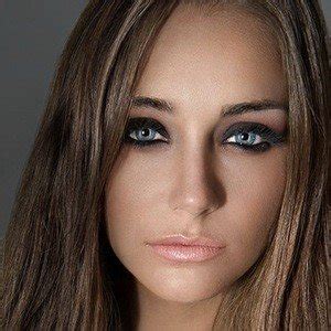 Charlotte Pirroni (Instagram Star) - Age, Birthday, Bio, Facts, Family ...