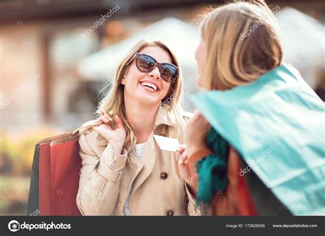 Happy friends shopping. — Stock Photo © adriaticphoto #172626556