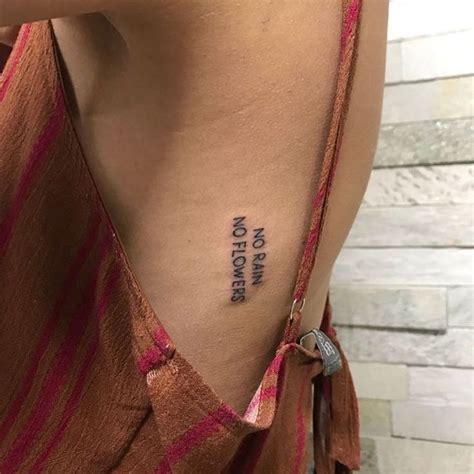 TRASHY ARCHIVE su Instagram: "small tats! also listen to ’your teeth in my neck’ by kali uchis ...