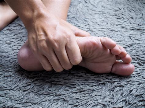 5 Reasons You May be Experiencing Foot Pain in the Morning - Foot and Ankle Group