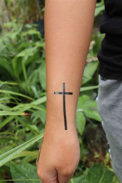 Update 80+ fake cross tattoos latest - in.eteachers