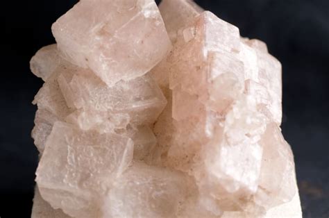 How to describe salt as a mineral | MEL Chemistry