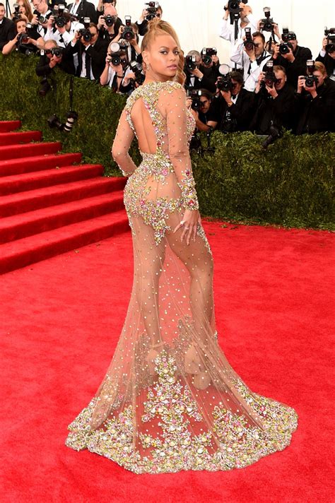 BEYONCE at MET Gala 2015 in New York - HawtCelebs