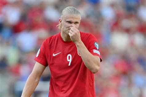 Norway striker Erling Haaland booed by own fans after Scotland loss in ...