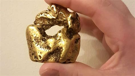 Largest gold nugget ever found - atilabubble