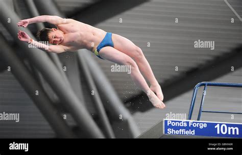 Josh Dowd from City of Leeds Diving Club in action on the Platform ...