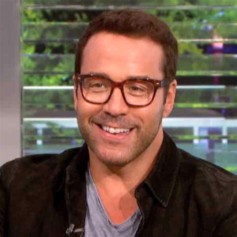 Jeremy Piven Teases "Incredible" Entourage Cameos - E! Online