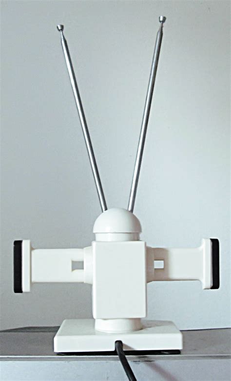 Free photo: old tv antenna - Antenna, Receiver, White - Free Download - Jooinn