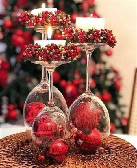 Centro de mesa simples com taças para decorar no Natal | Decoração ceia ...