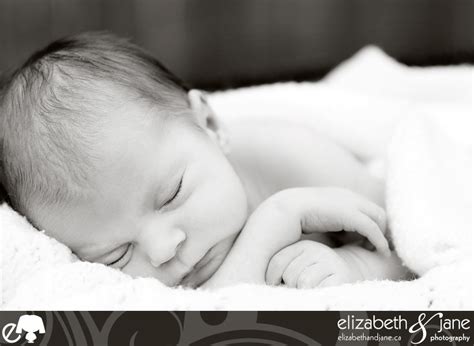 Hello World! · Ottawa Baby Photographer · elizabeth&jane photography