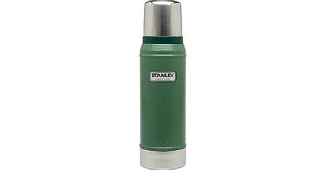 Stanley Classic Thermos 0.7 L (11 stores) • See prices