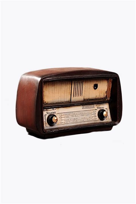 Vintage Radio Room Decor | Vintage radio, Antique radio, Radio