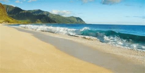 Ocean Shore GIF - Ocean Shore Beach - Discover & Share GIFs