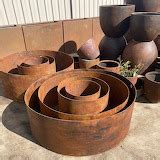 JoWillow - COLLECTIONS - Rusted pots