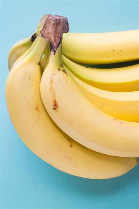 The Best Ways To Store Bananas - Prevent bananas from turning brown!