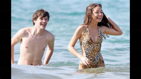 Sarah Hyland Hidden Camera Beach Bikini Fail - YouTube