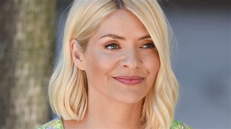 Holly Willoughby shows off her new Dunelm bedding - and it's perfect ...