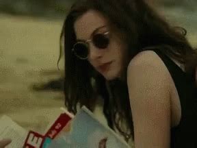 Anne Hathaway One Day GIF - Anne Hathaway One Day - Discover & Share GIFs