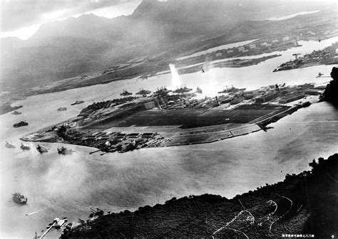 Fil:Attack on Pearl Harbor Japanese planes view.jpg – Wikipedia