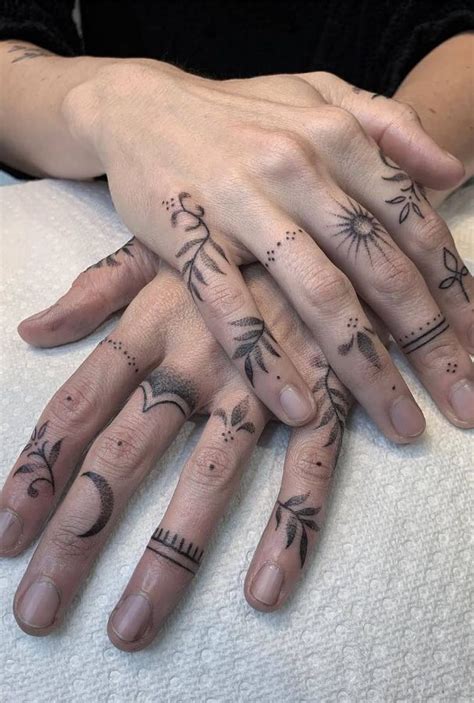 26+ Amazing Finger Tattoos Designs - Page 22 of 26 - Lily Fashion Style | Finger tattoos, Finger ...