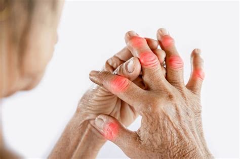 Lung cancer: The four symptoms found on your fingernails potentially ...