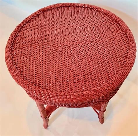 Antique Wicker Round Lamp Table For Sale at 1stDibs