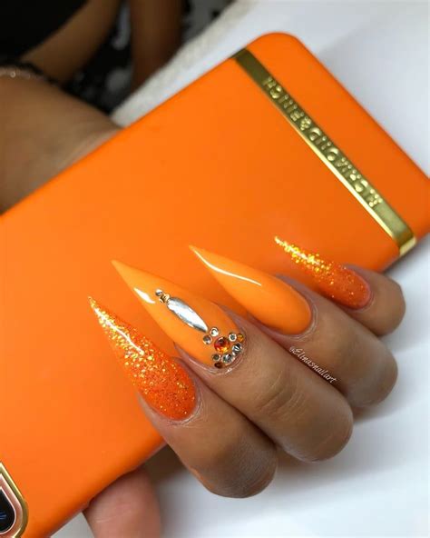 𝓒𝓱𝒆𝓻𝓻𝔂 🎀 𝓓𝓸𝓵𝓵 | Orange acrylic nails, Stiletto nails designs, Orange nails