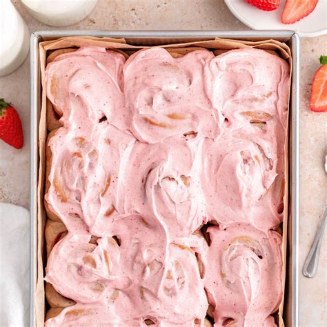 Strawberry Roll Recipe, Strawberry Cream Cheese Frosting, Healthy Strawberry, Strawberry Filling ...