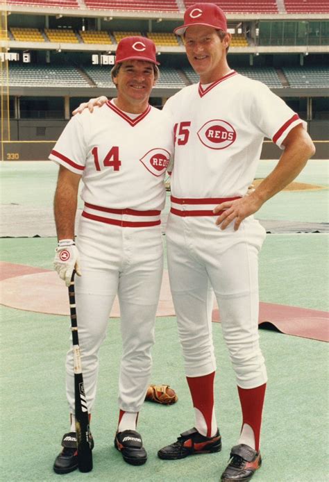 Pete Rose & Jim Kaat - Cincinnati Reds | Baseball, Cincinnati reds baseball, Famous baseball players