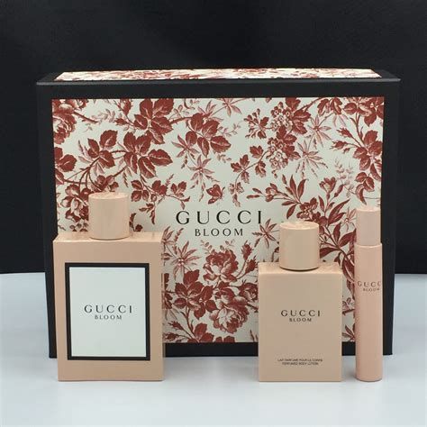 Gucci Bloom Gift Set ( 100ml Eau De Parfum Spray + Two Products )