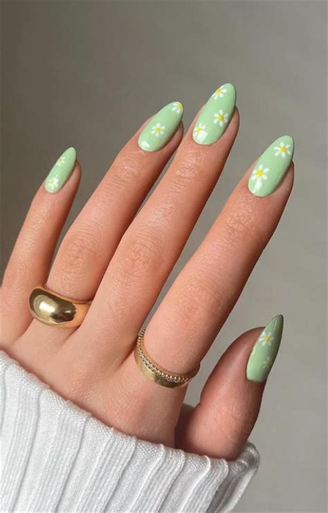 Natural Green nails ideas is the luxury with connotation for March nails! - Mycozylive.com in ...