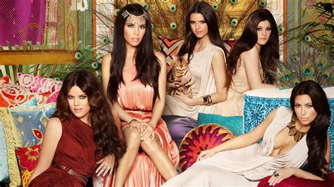 Watch Keeping Up With the Kardashians Season 1 | Prime Video