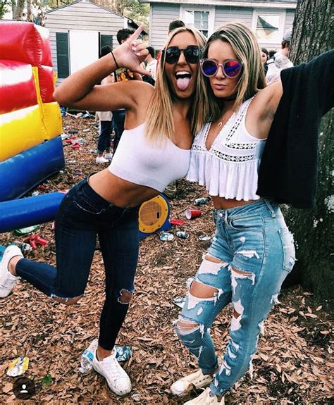 Pin by carmen🤎🧋👜🐻 on 4 lifer | College outfits, College outfits party ...