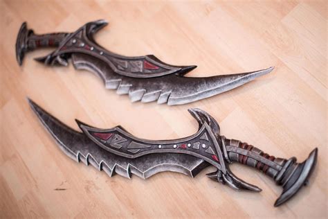 Skyrim - Daedric Swords - KamuiCosplay