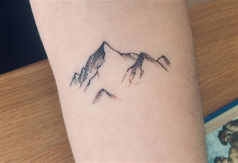 101+ Mountain Tattoo Ideas You Need To See! - Outsons