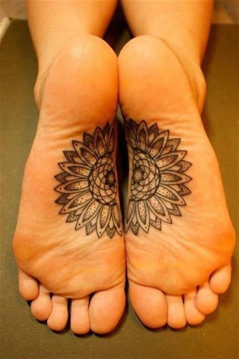 Tatouage plante des pieds 'Barbie' - la tendance Instagram actuelle ...