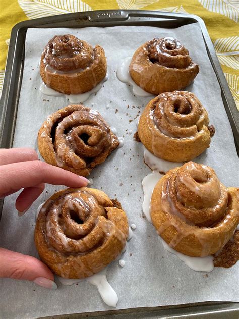 Crescent Roll Cinnamon Rolls – Melanie Cooks