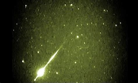 Leonids meteor shower: Peak seen near sunrise, if clouds clear over ...