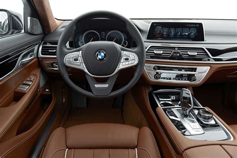 2016 BMW 750Li Interior 64