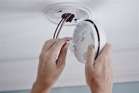 How to Install a Smoke Detector in 6 Easy Steps - 2024 Guide - Atlanta Celebrity News