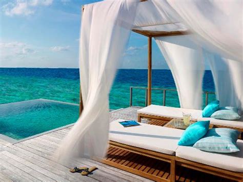 Guide to Beach / Water Bungalows in the Maldives : Seven Holidays