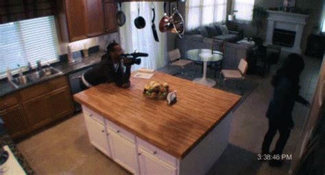 A Haunted House Marlon Wayans GIF – A Haunted House Haunted House ...