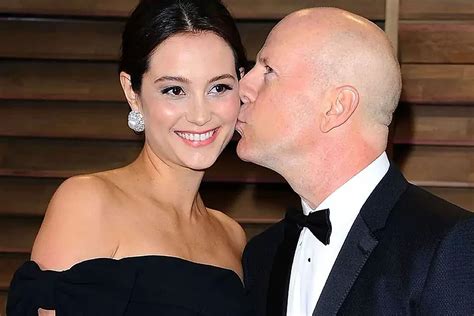 Bruce Willis' wife blasts the media as she denies that Demi Moore has moved in with them | Marca