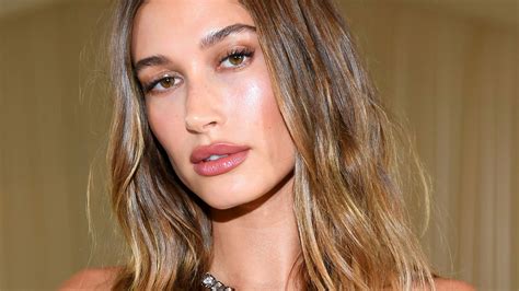 ‘Half Wave’ Hair Is Everything And Hailey Bieber's Hair Stylist Showed Us How It's Done | Glamour UK