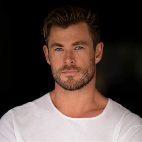 DiscussingFilm on Twitter: "Chris Hemsworth stars as Optimus Prime in the ‘TRANSFORMERS ...