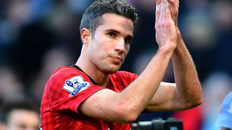 Van Persie strikes against old team to put Manchester Utd top of EPL | CNN