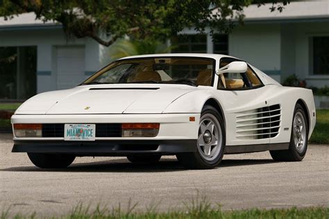 Miami Vice - Amazing 1987 Ferrari Testarossa White (1700×1133 ...