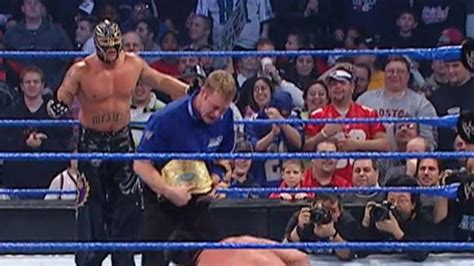 WATCH: Rey Mysterio vs Eddie Guerrero from 2005! | WWE News | Sky Sports