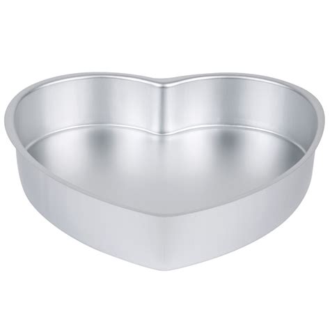 Wilton Heart Shaped Cake Pan, 10-Inch - WebstaurantStore