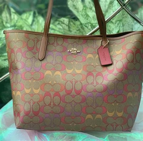 Coach City Tote In Rainbow Signature Canvas, Women's Fashion, Bags & Wallets, Shoulder Bags on ...